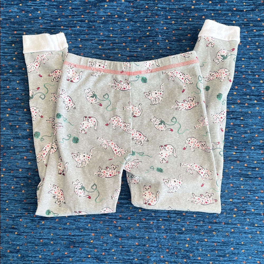 Cuddl Duds Kids thermal or pj set: top & bottoms w/ cat & ball of yarn print - Picture 8 of 8